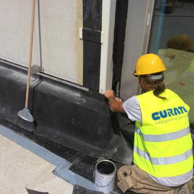 1^ fase del cantiere - Realizzazione di dettaglio di raccordo ai serramenti di facciata